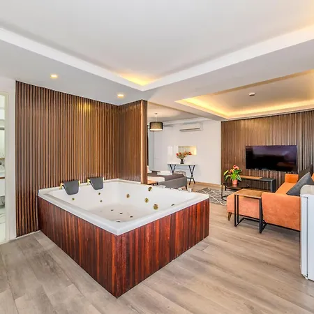 Etiz & Residences 3*