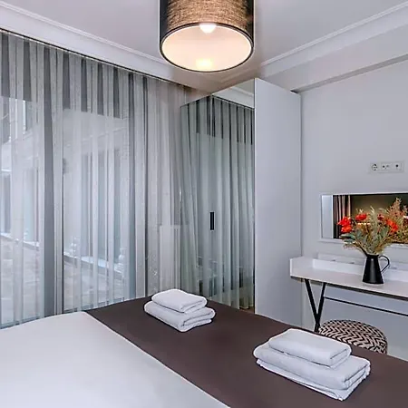 Etiz & Residences