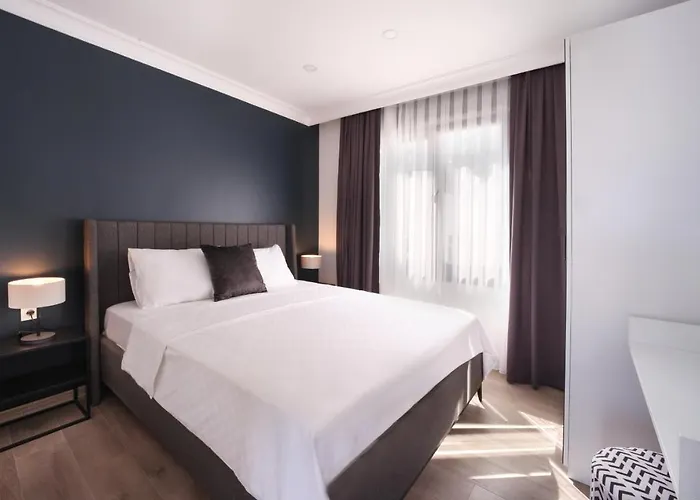 Etiz & Residences 3*