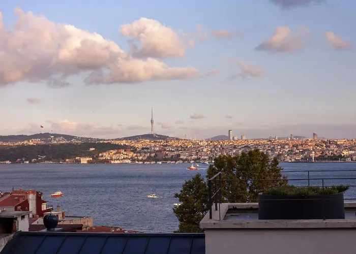 Hotel Etiz & Residences