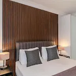 Hotel Etiz & Residences